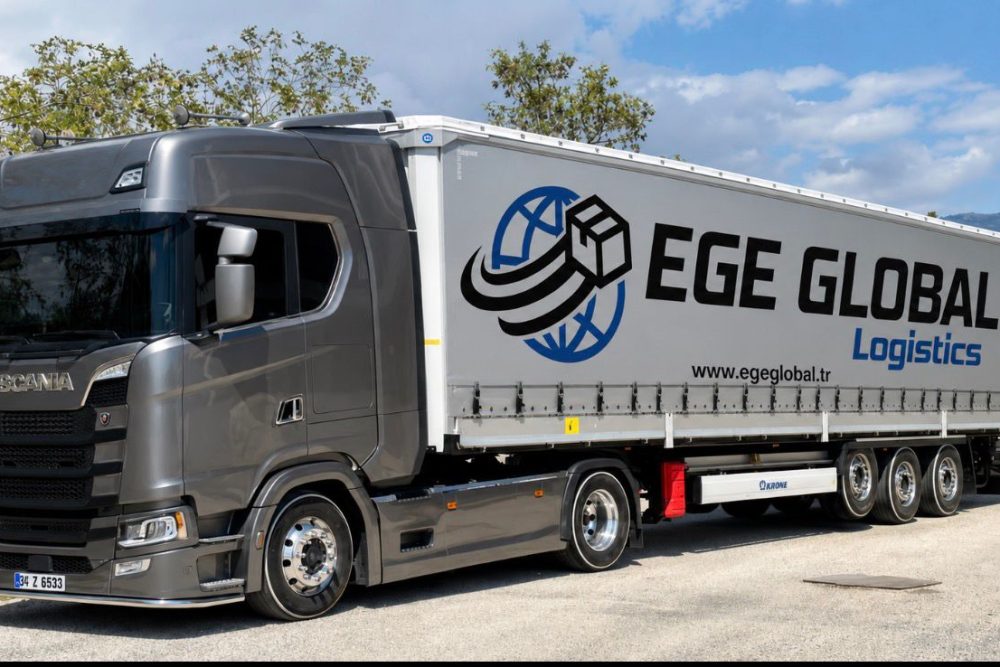 Mega Tenteli Tır